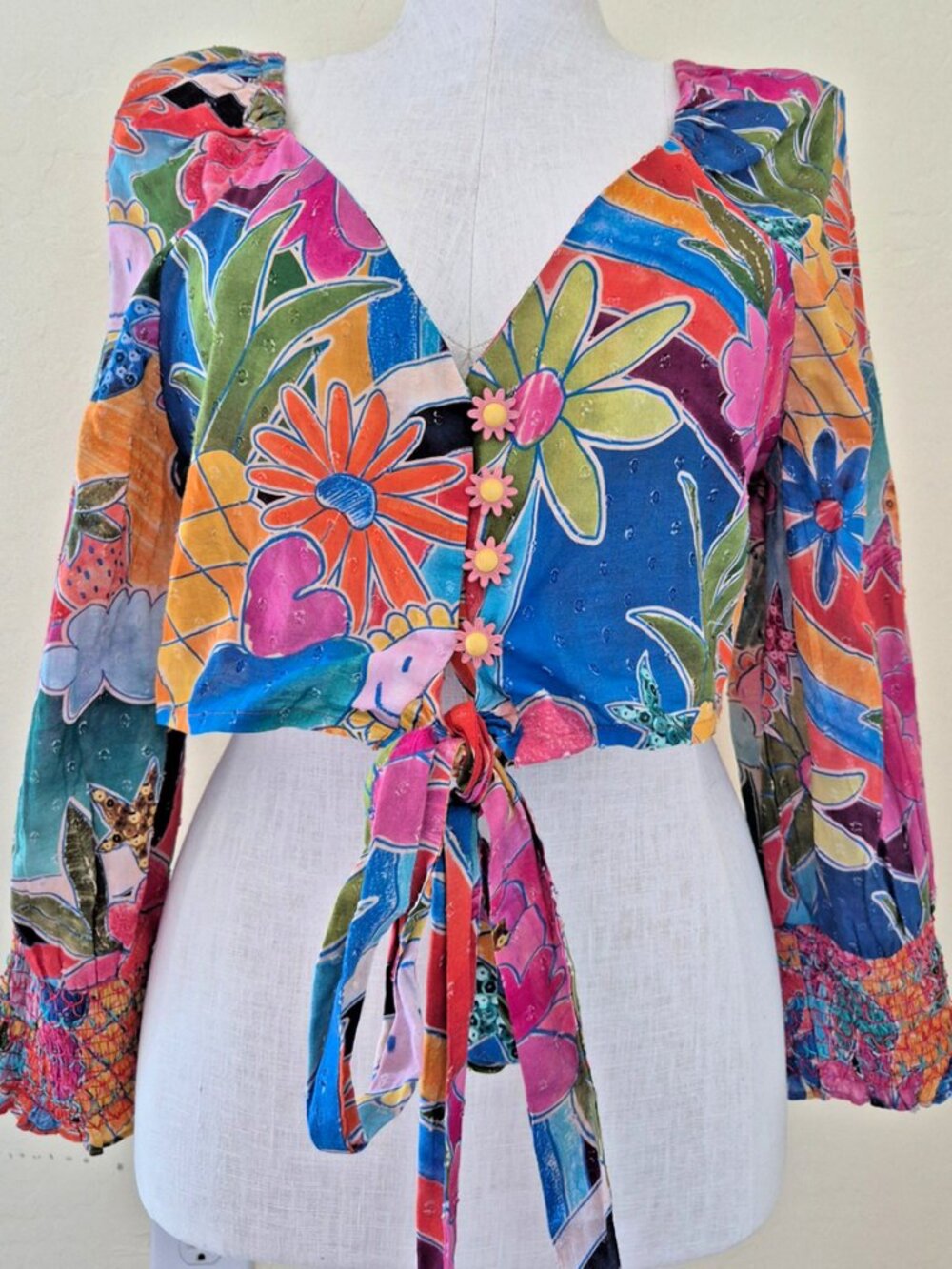 FARM Rio Fruit Floral Cropped Tie-Front Blouse V-Neck Button-Front Cotton